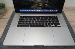  Apple Retina Macbook Pro 16 - 2019 - Használt, újszerű - 102 ciklus az akkuban!!