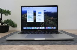 Apple Retina Macbook Pro 13 - 2020 - Használt, megkímélt