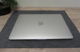 Apple Retina Macbook Pro 13 - 2019 - Használt, szép állapot