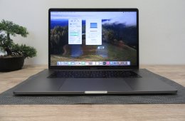 Apple Retina Macbook Pro 15 - 2019 - Használt, szép állapot