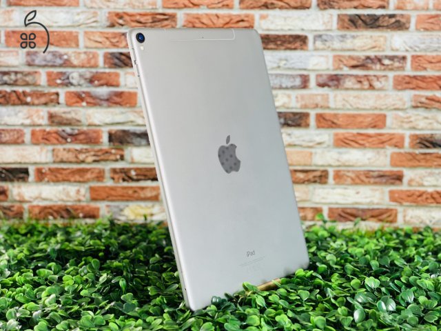 Eladó iPad Pro 2th gen 10.5 Wifi +Cellular A1709 256 GB Space Gray szép - 5342