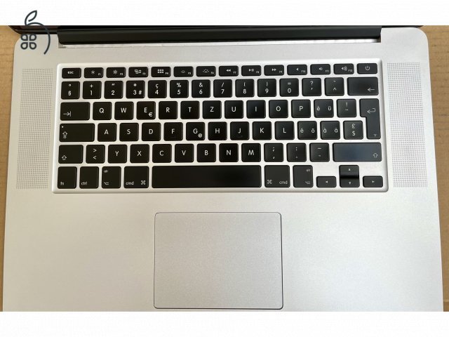 2015 Middle MacBook Pro 15″ | i7 | 16GB | 256GB szép állapotban,