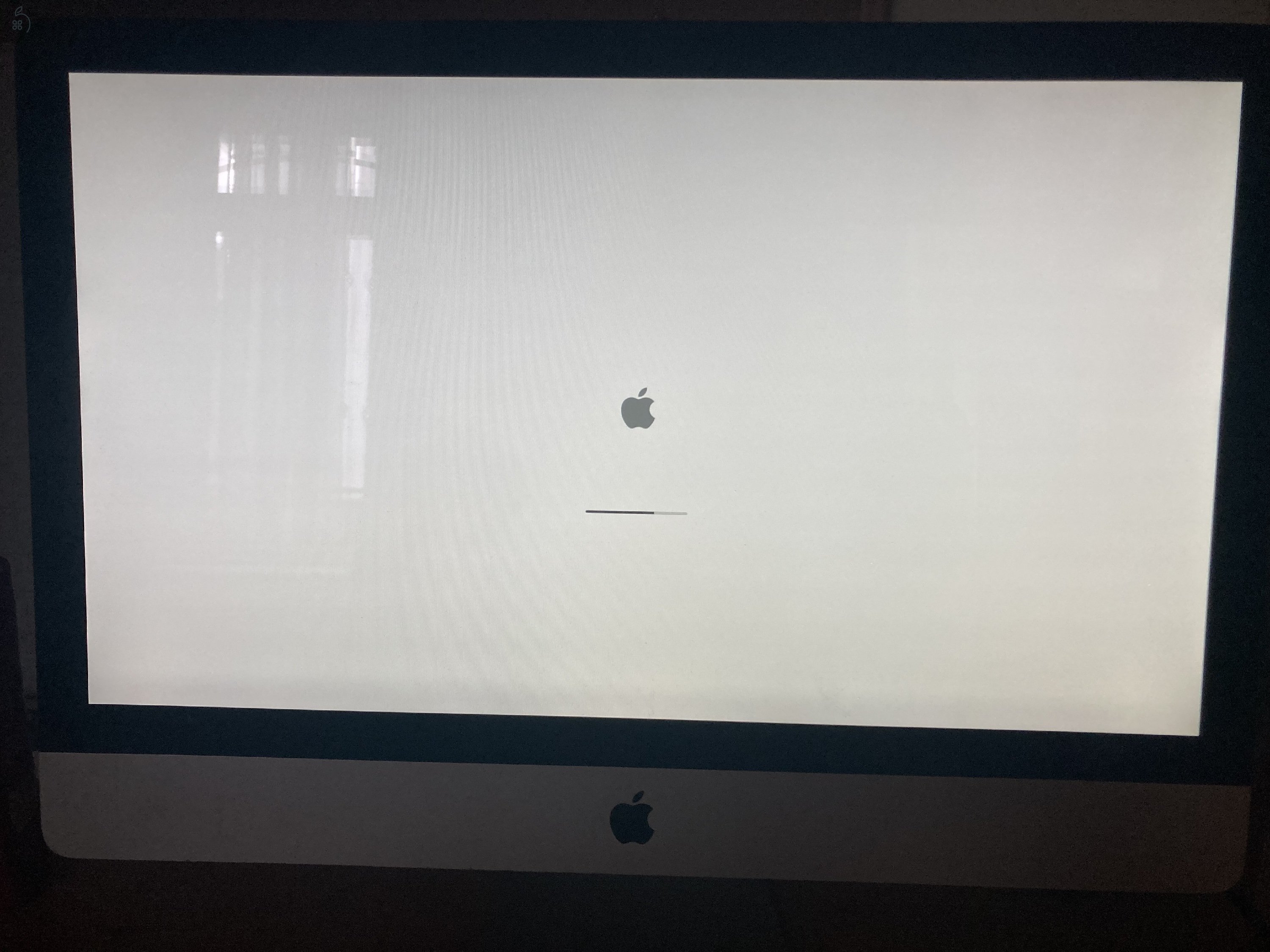 2010-es 27-es iMac (HIBÁS)