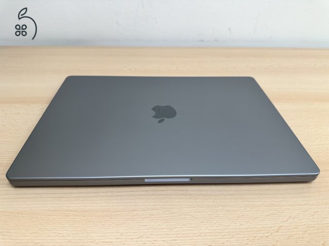 Üzletből, Macbook Pro Retina 16