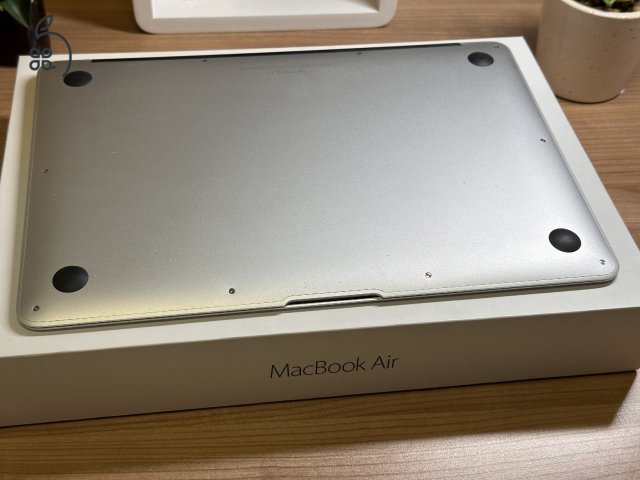 Apple MacBook Air 13 inch - USA bill. - Szép állapotú!