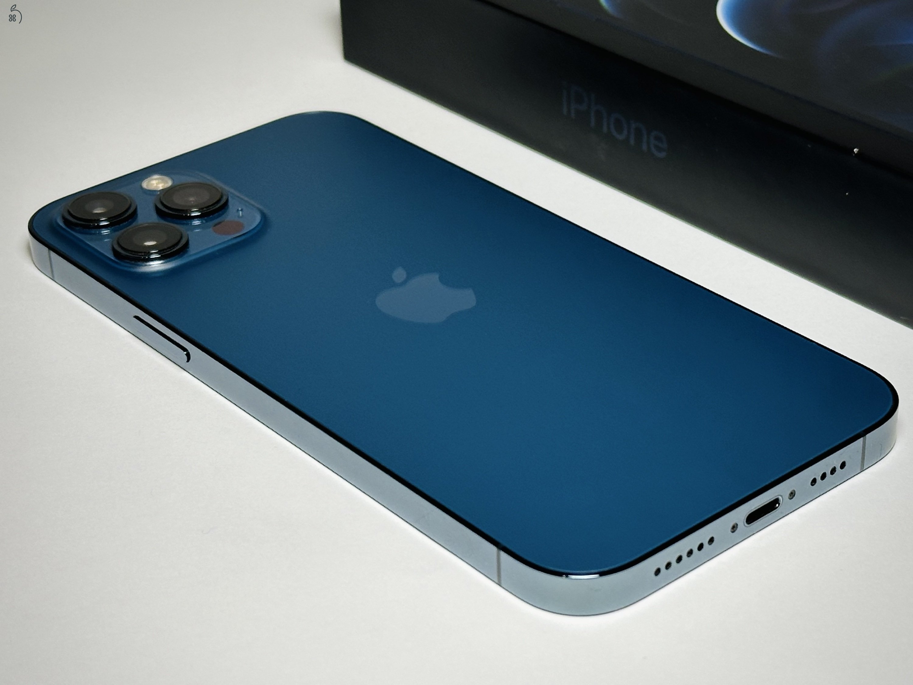 iPhone 12 Pro Max 256GB Pacific Blue - Kártyafüggetlen
