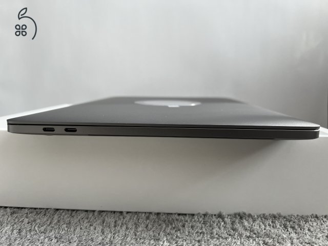 Macbook Pro 2020 i7 Touch Bar 13