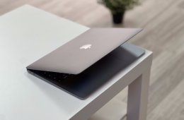 MacBook Air 2019 13 256GB 2 ÉV Garanciával Számlával