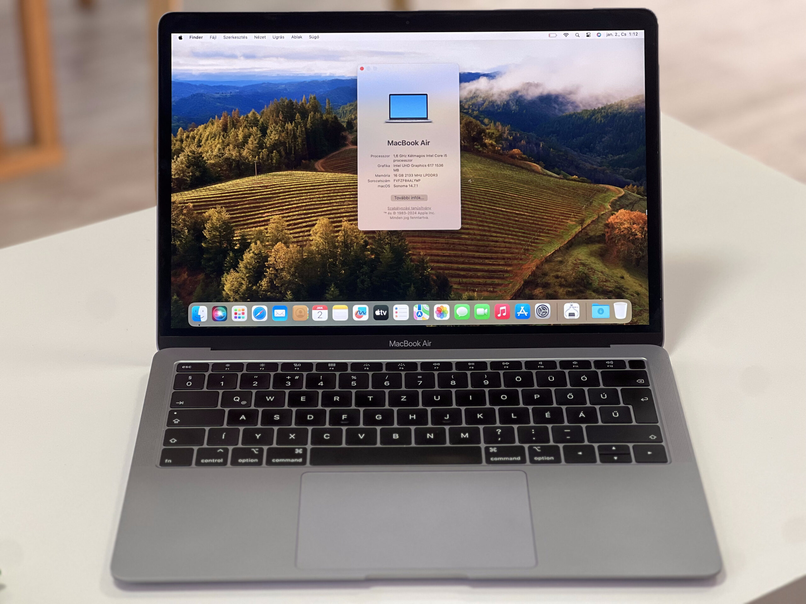 MacBook Air 2019 13 256GB 2 ÉV Garanciával Számlával