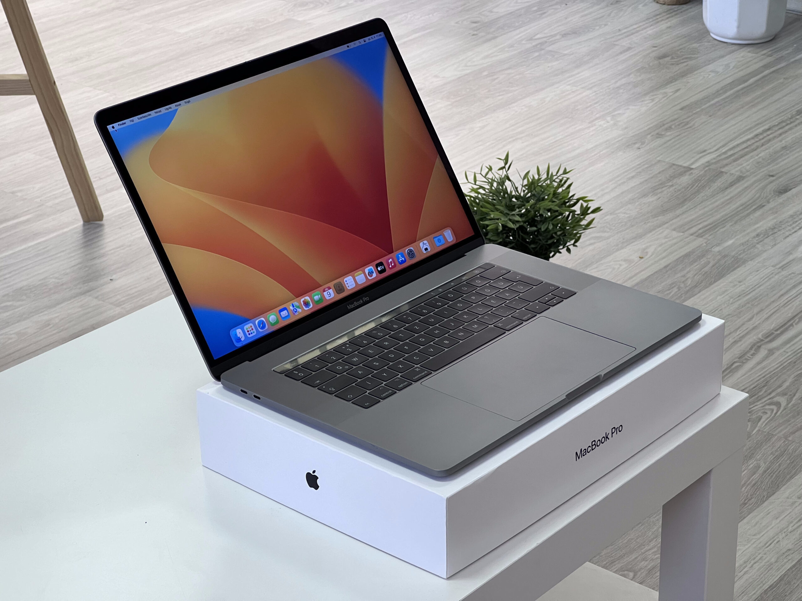 MacBook Pro 2017 15 512GB 1 ÉV Garanciával Számlával