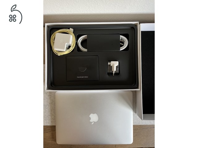 Macbook Air 13” 2015-ös modell első tulajtól