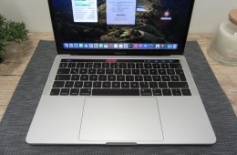 Apple Macbook Pro 13 Touch Bar - 2019 - Használt, újszerű