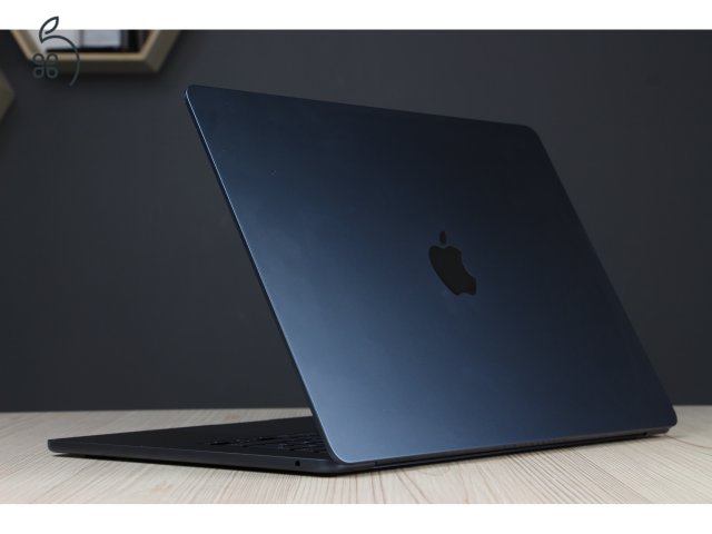 Újszerű MacBook Air 15