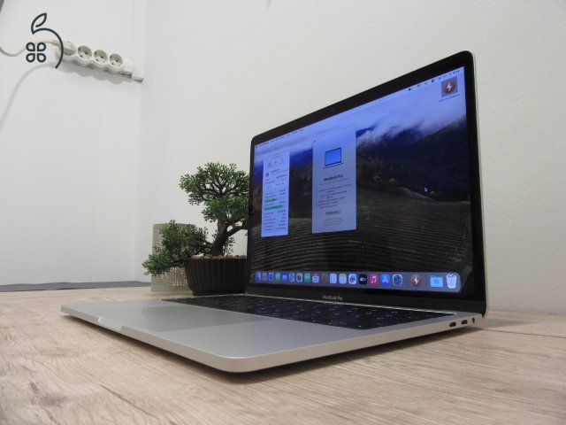 Apple Retina Macbook Pro 13 Touch Bar - 2019 - Használt, megkímélt
