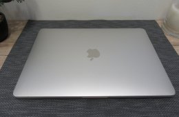 Apple Retina MacbookPro 13 - 2018 - Használt, megkímélt