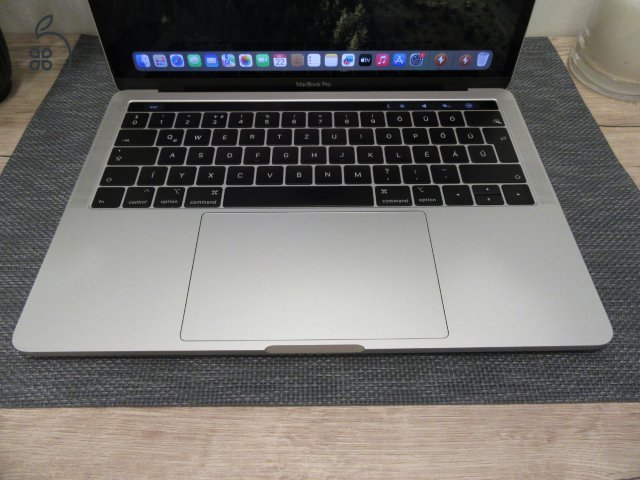 Apple Retina MacbookPro 13 - 2018 - Használt, megkímélt