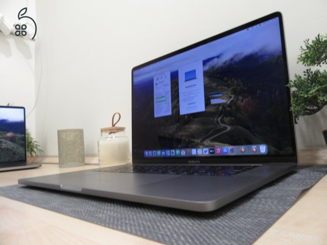  Apple Retina Macbook Pro 16 - 2019 - Használt, szép állapot 