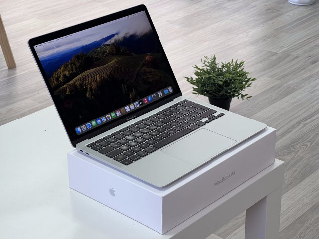 Hibátlan MacBook Air 2020 13 M1 256GB 1 ÉV Garanciával Számlával