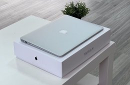 Hibátlan MacBook Air 2017 13 128GB 1 ÉV Garanciával Számlával