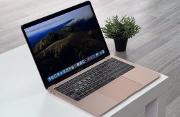 MacBook Air 2018 13 256GB 1 ÉV Garanciával Számlával