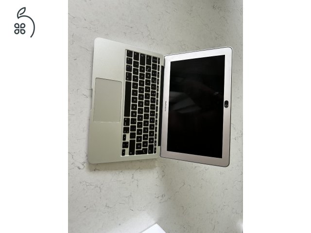 Eladó MacBook Air 11
