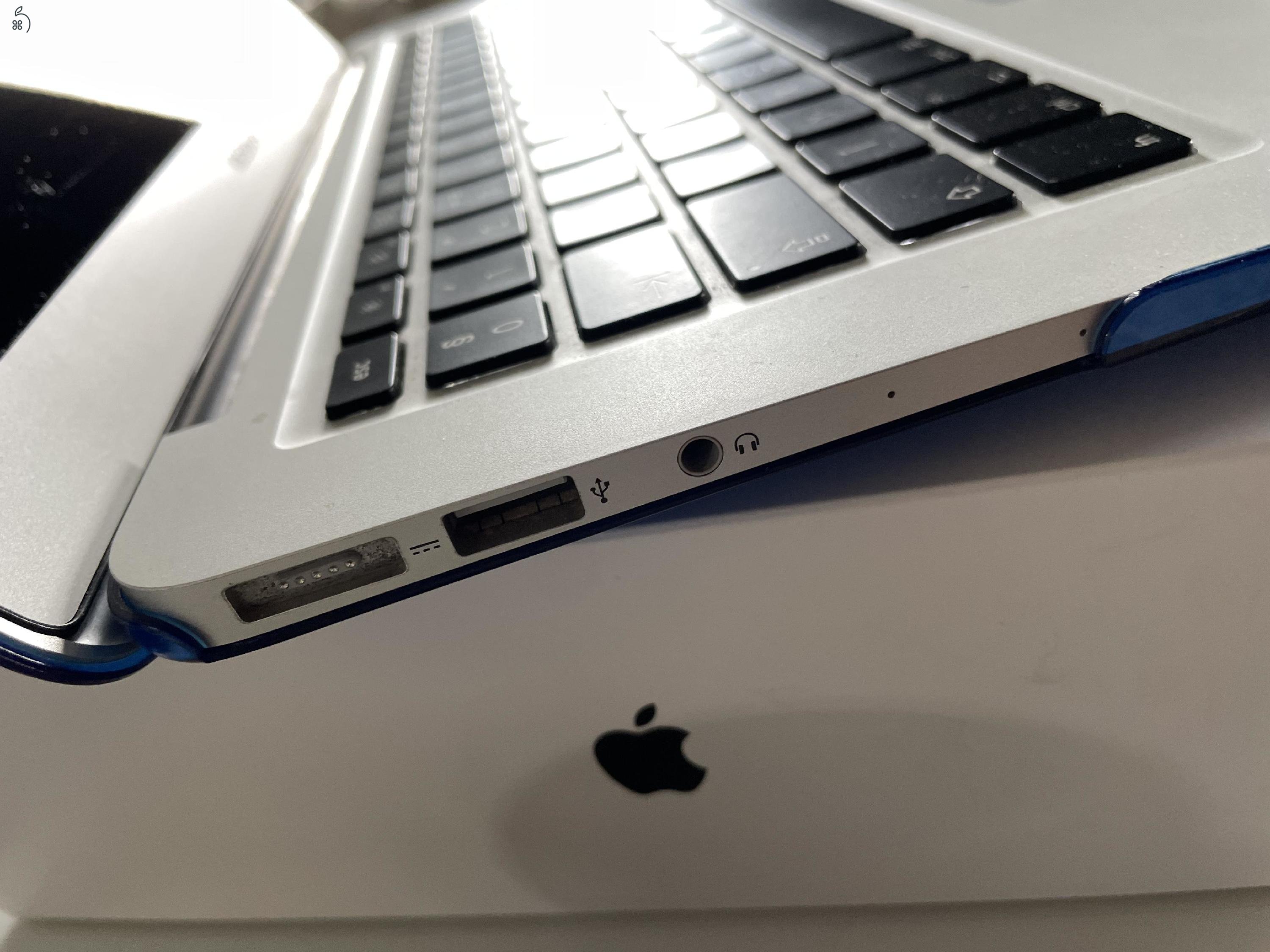 Karcmentes 1.tulaj Macbook Air 13 i5 (2015) 8gb RAM 256gb SSD