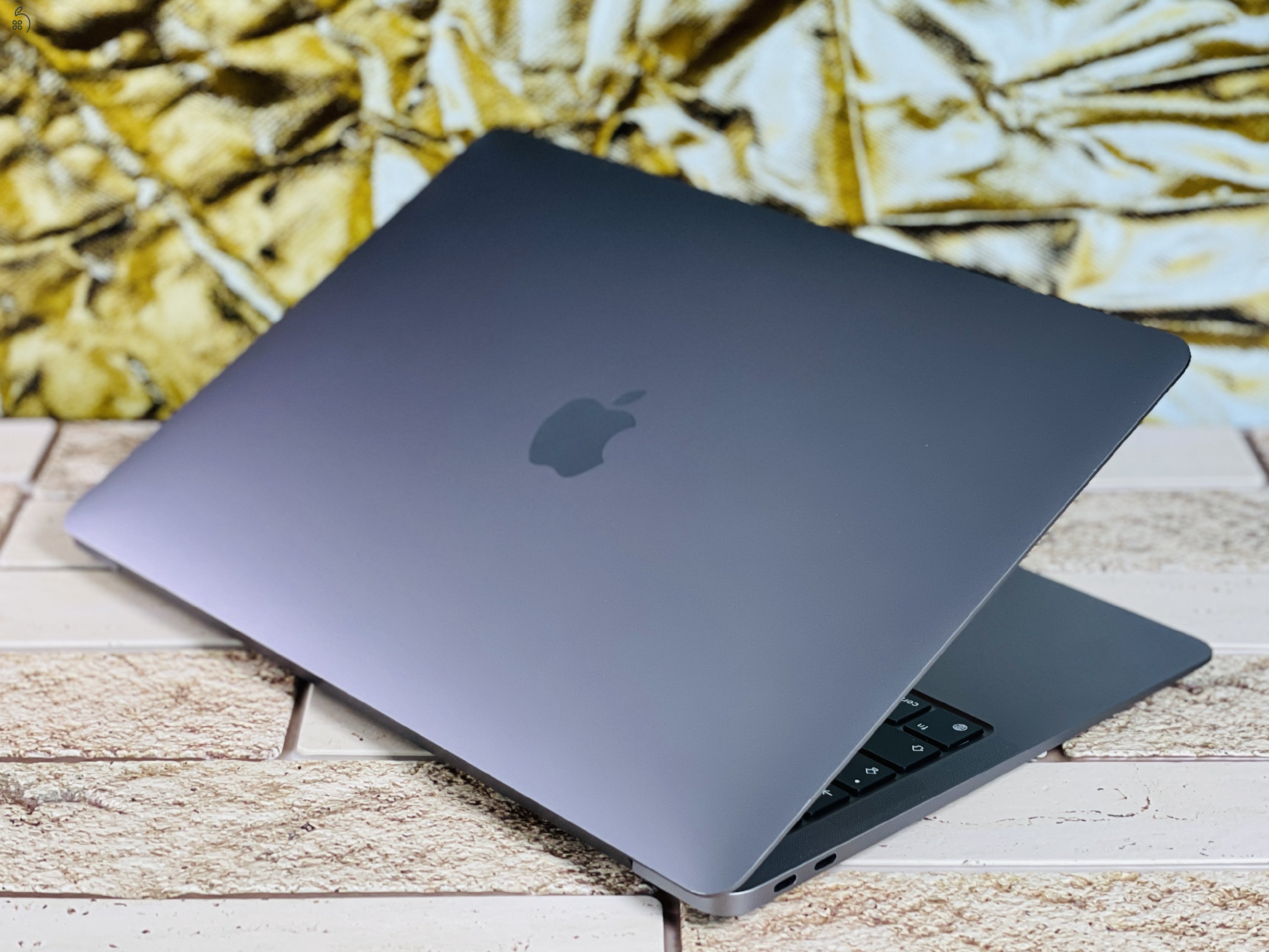 Eladó Apple MacBook Air 2015 13