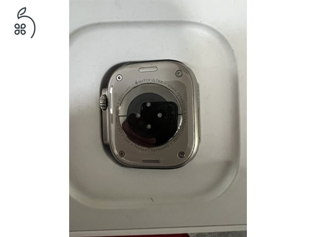 Apple Watch Ultra 49mm, L, eSim, 5G,Titan ház, karcmentes üveg kijelző