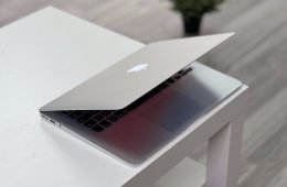 MacBook Air 2014 13 128GB 1 ÉV Garanciával Számlával Aksi 100%