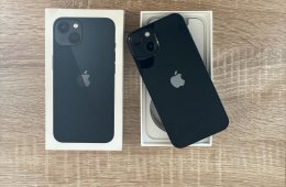 Apple iPhone 13 128 GB Midnight ÚJSZERŰ