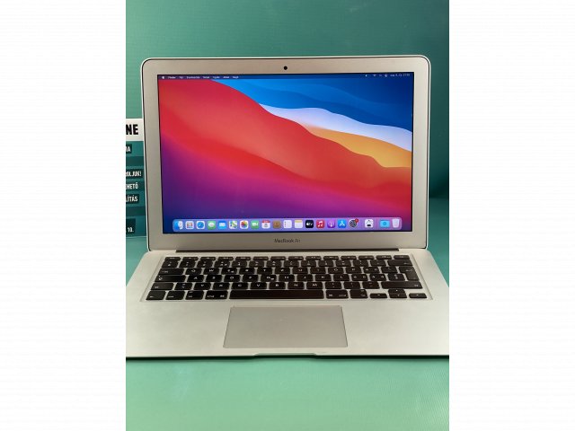 !! 1 ÉV GARANCIA !! Apple Macbook AIR ENG 128GB SSD Silver 2015 13″ i5 8 GB RAM szép állapotú – 12 HÓ GARANCIA – BM084