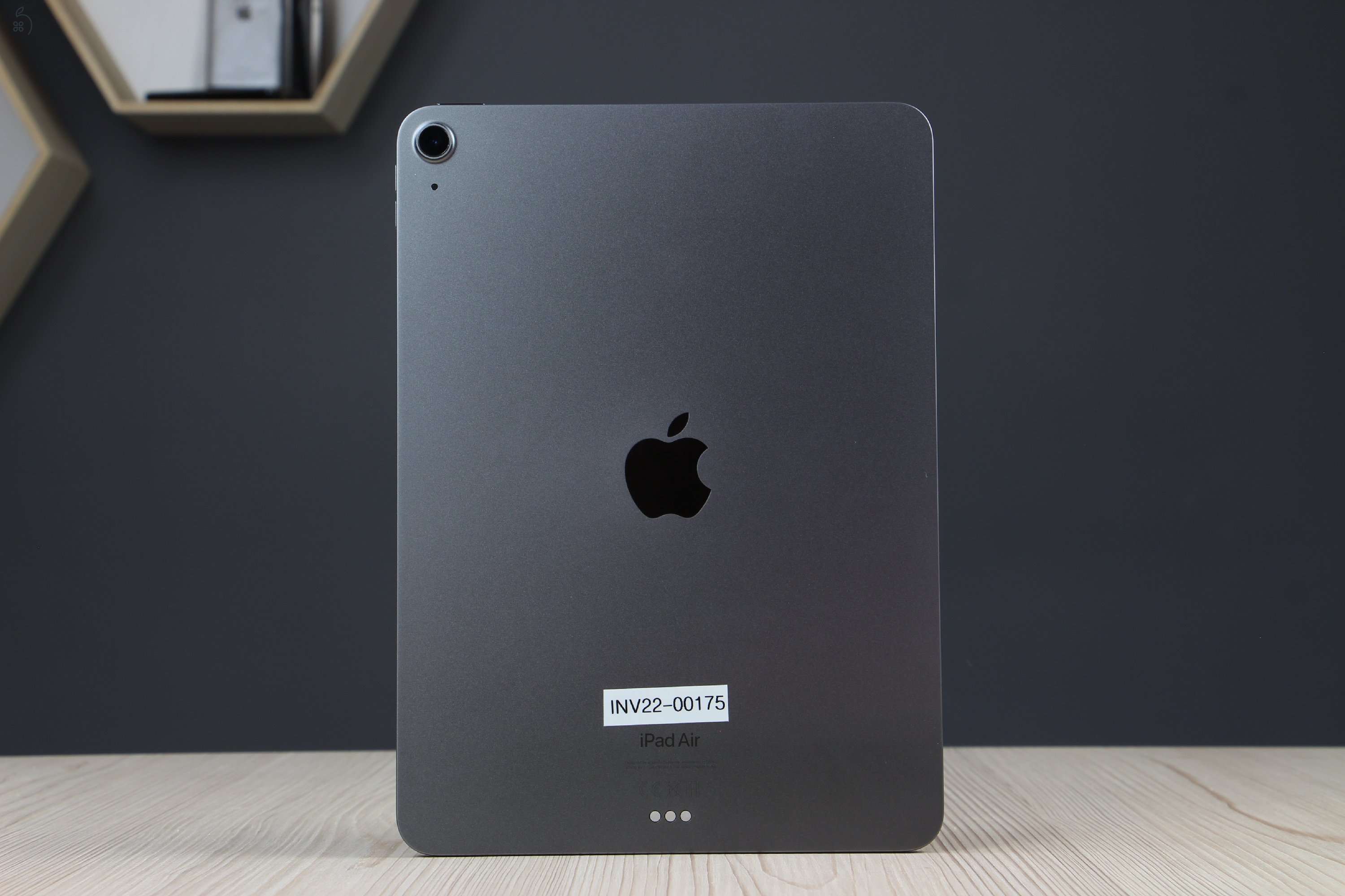 Új kibontott iPad Air 5 M1 64GB Wifi - Space Grey