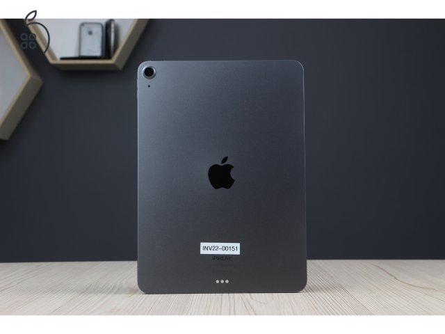 Újszerű iPad Air 5 M1 64GB Wifi - Space Grey