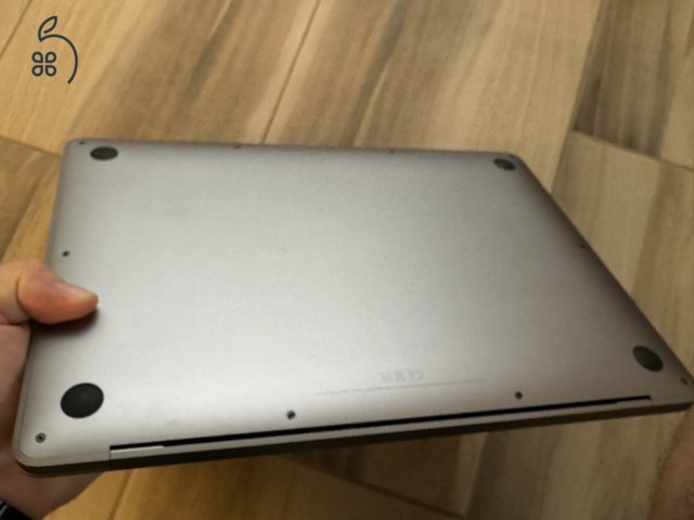 Eladó Apple MacBook Air 2019 13