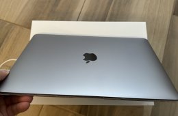 Eladó Apple MacBook Air 2019 13