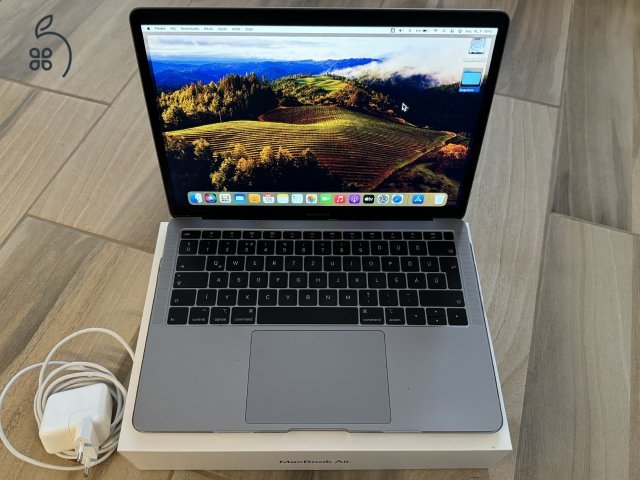 Eladó Apple MacBook Air 2019 13