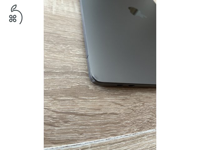 MacBook Pro (13 hüvelykes, 2019, két Thunderbolt 3 port, Touch Bar)