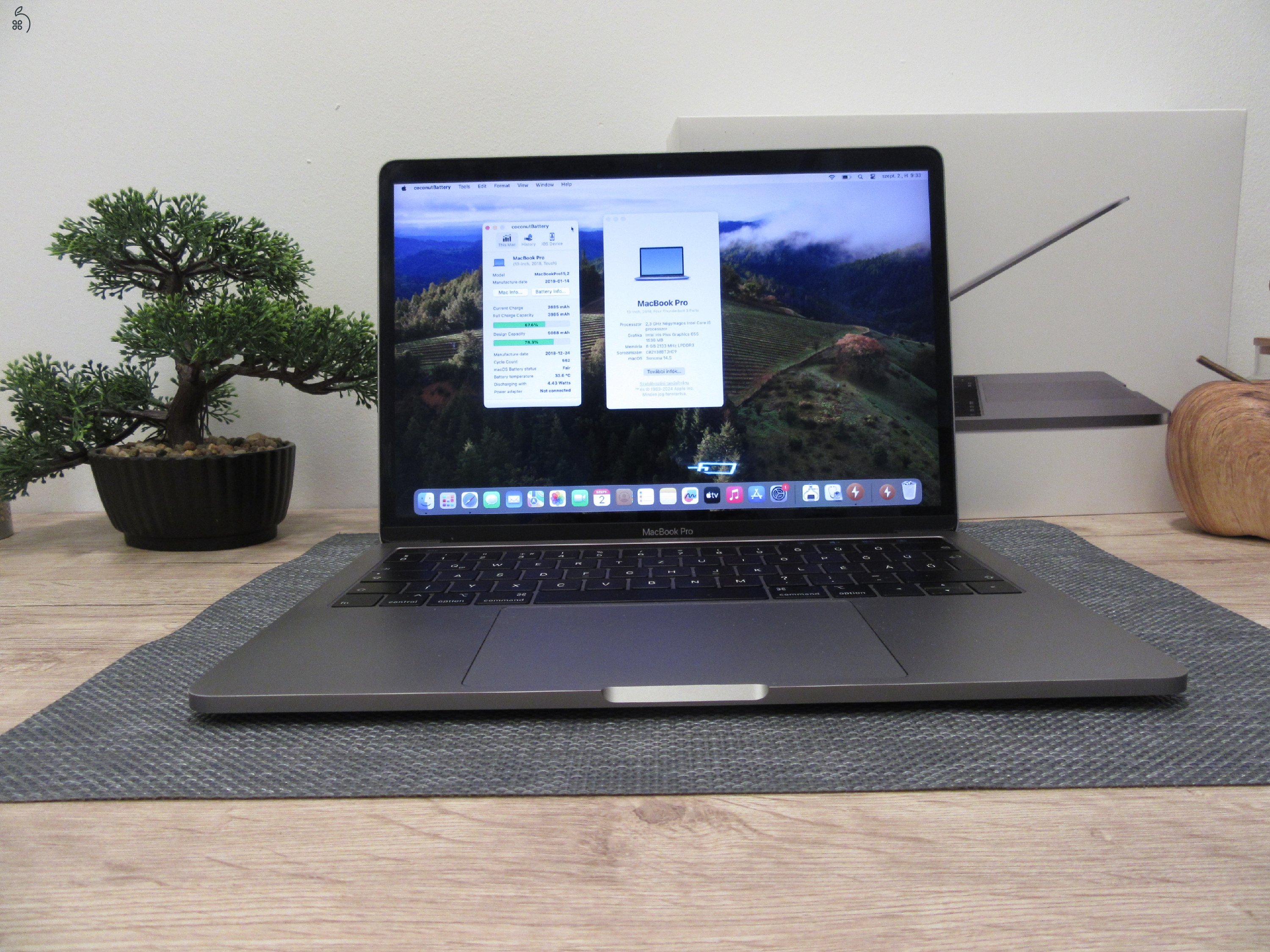 Apple Retina Macbook Pro 13 - 2018 - Használt, szép állapot