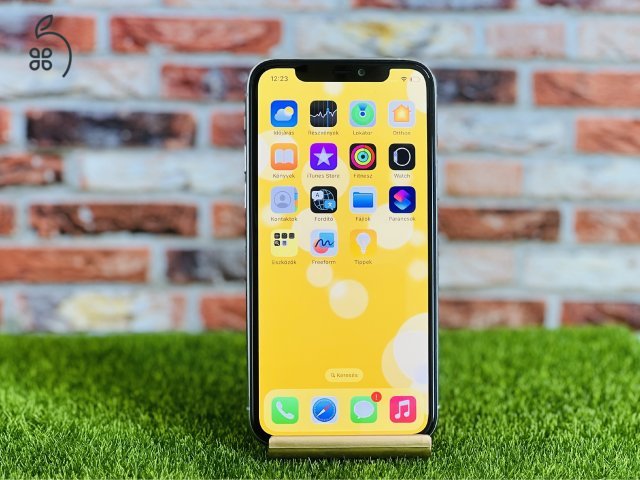 Eladó iPhone 11 Pro 64 GB Silver 100% aksi szép állapotú - 12 HÓ GARANCIA - 063