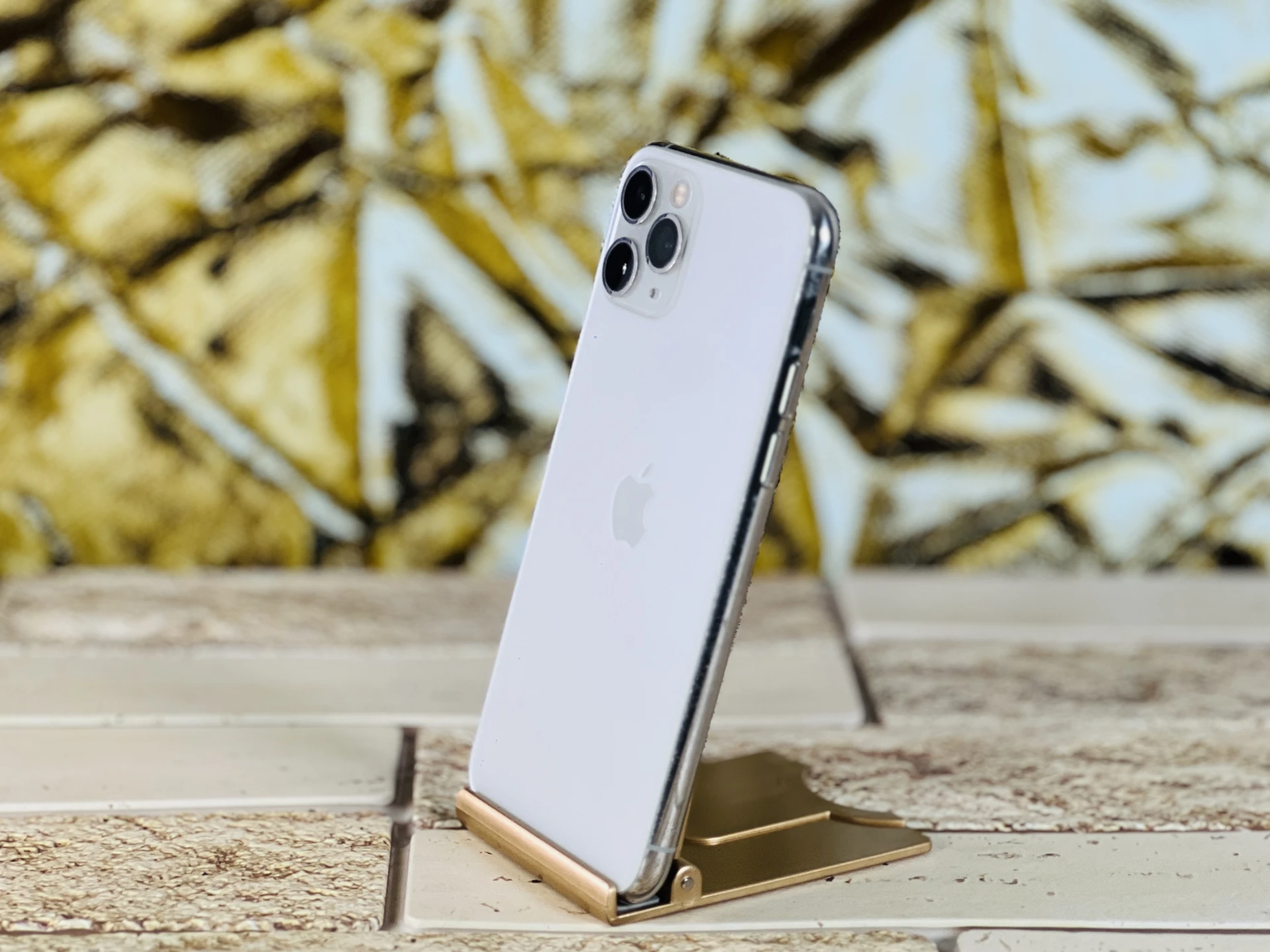 Eladó iPhone 11 Pro 64 GB Silver szép állapotú - 12 HÓ GARANCIA