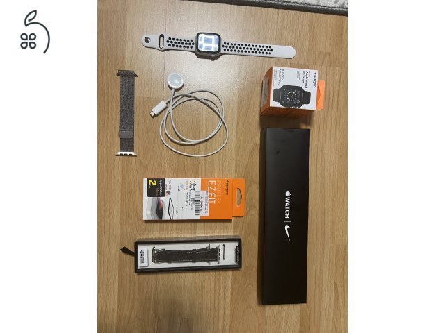 Apple Watch SE 44mm GPS + Cellular