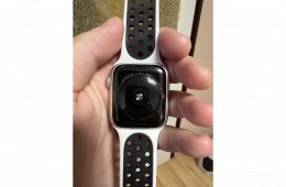 Apple Watch SE 44mm GPS + Cellular