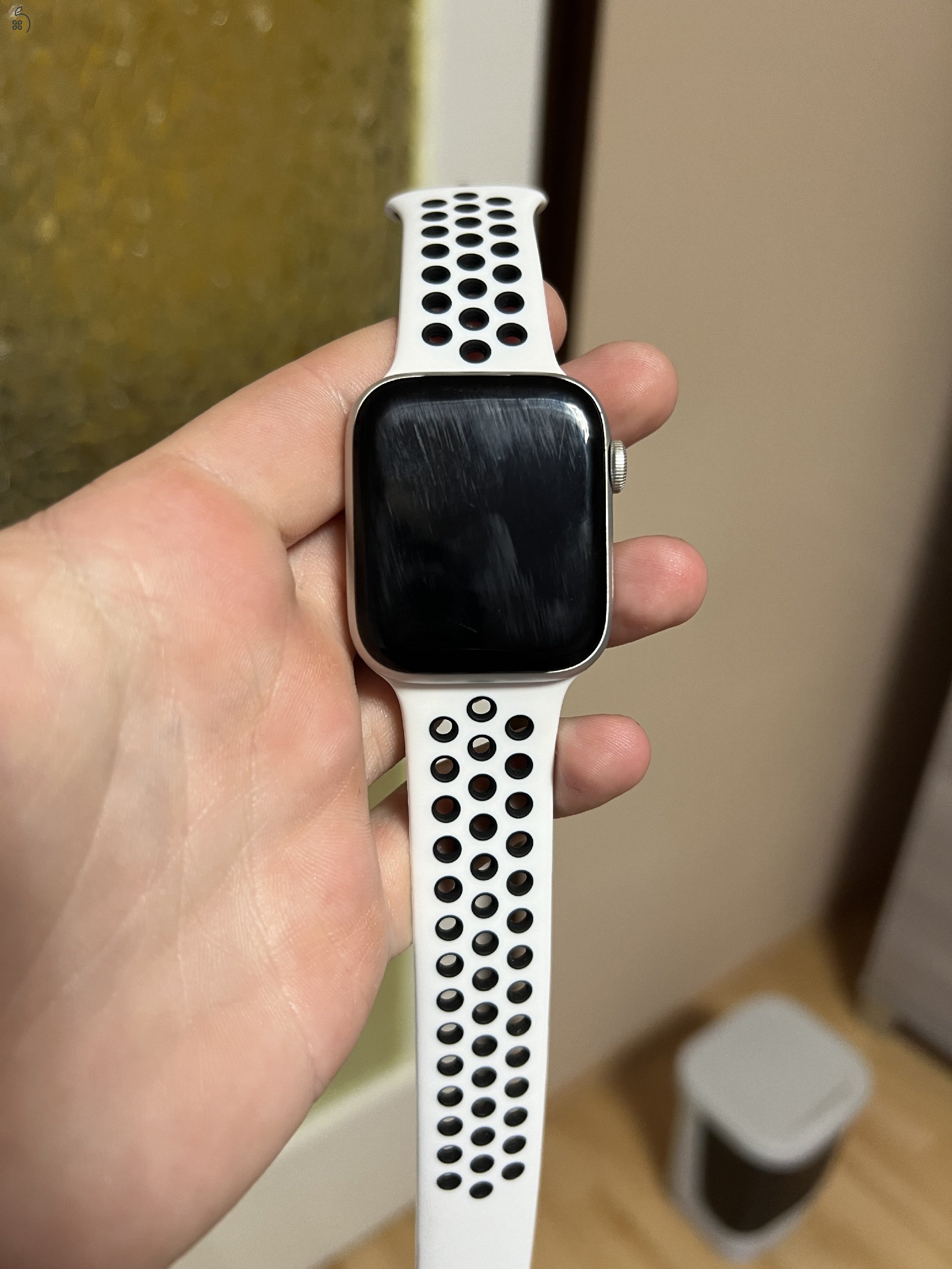 Apple Watch SE 44mm GPS + Cellular