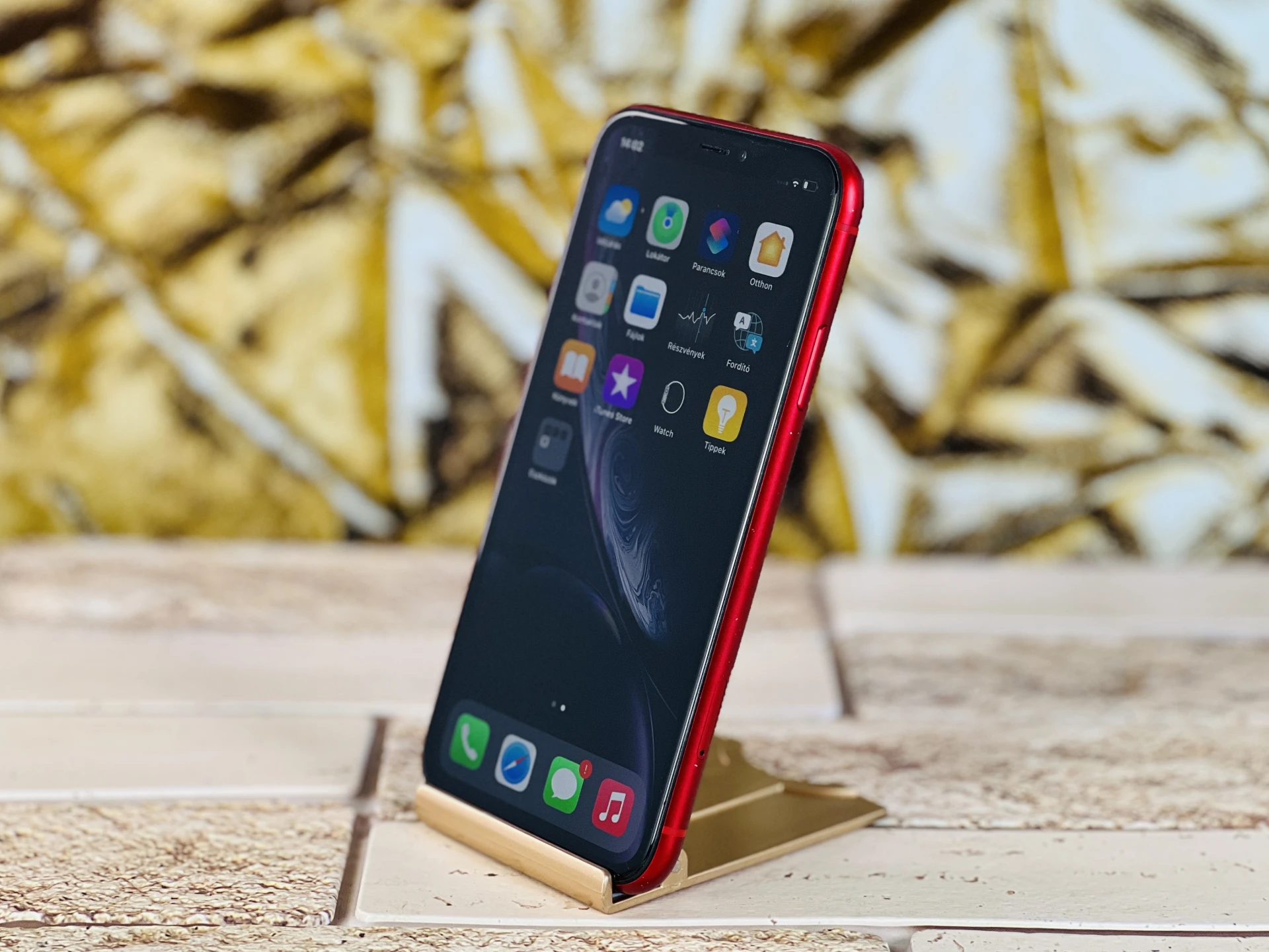 Eladó iPhone XR 64 GB PRODUCT RED szép állapotú - 12 HÓ GARANCIA