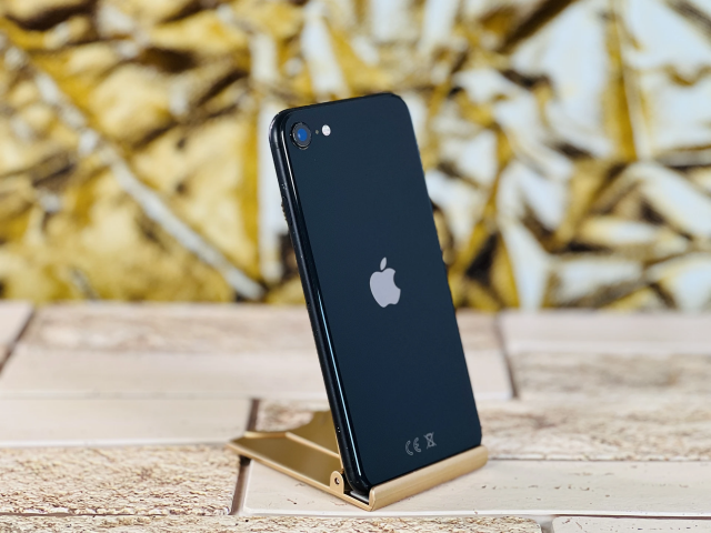 Eladó iPhone SE (2020) 128 GB Black szép állapotú - 12 HÓ GARANCIA