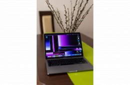 MacBook Pro (13 hüvelykes, 2020, négy Thunderbolt 3-port) 16GB / 512 GB 