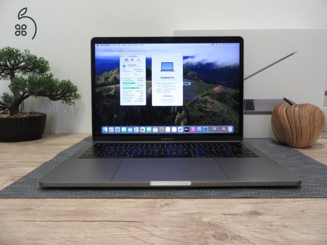 Apple Retina Macbook Pro 13 - 2018 - Használt, szép állapot