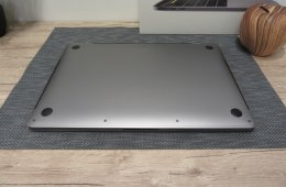 Apple Retina Macbook Pro 13 - 2018 - Használt, szép állapot