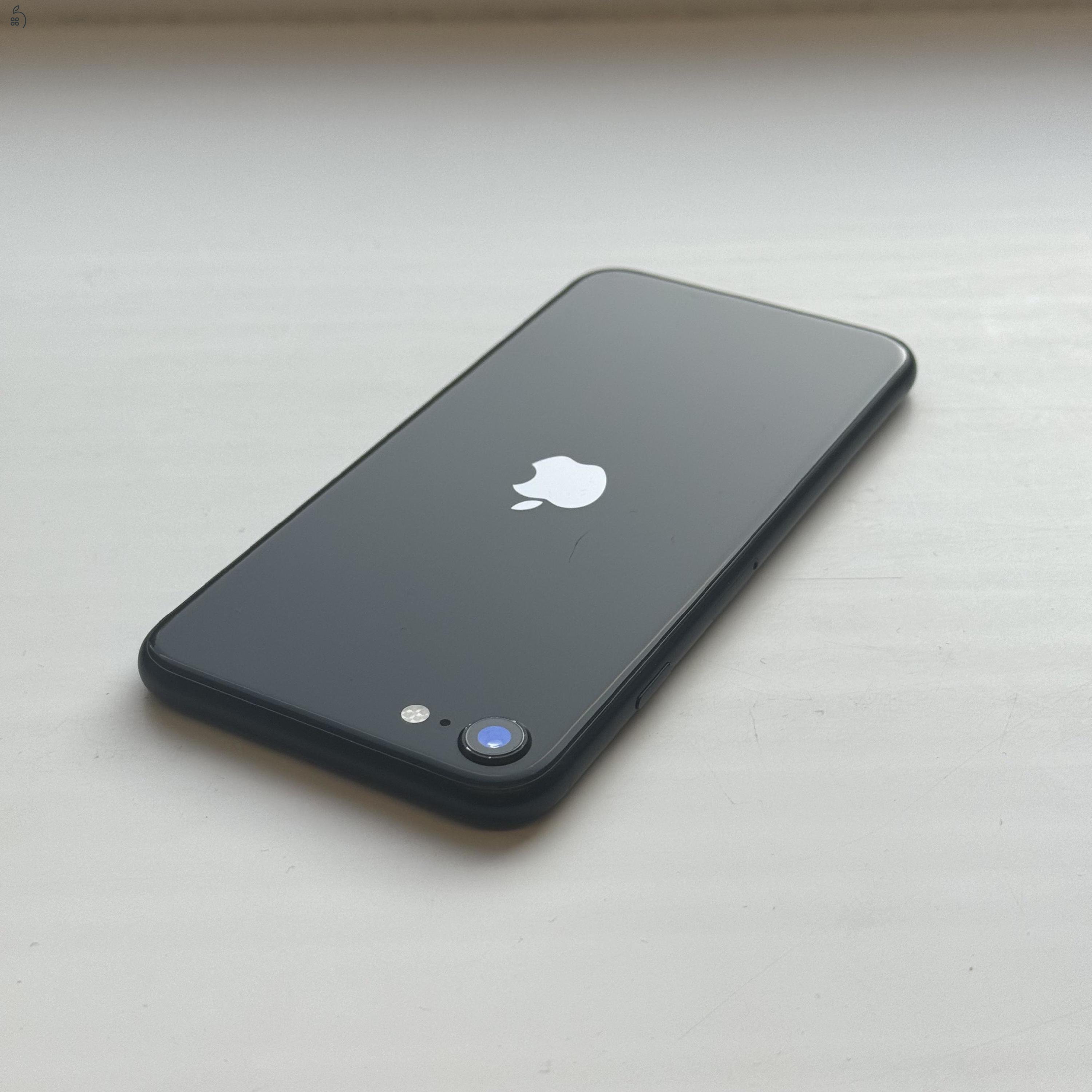 GYÖNYÖRŰ iPhone SE 2020 64GB Black - Kártyfüggetlen, 1 ÉV GARANCIA, 91% Akkumulátor