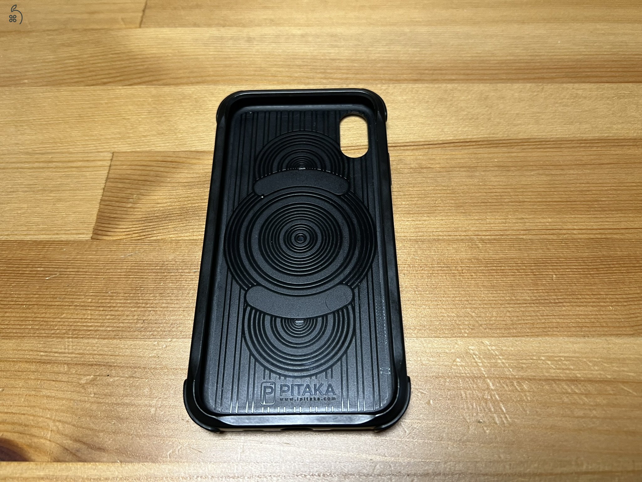 Pitaka MagCase Pro iPhone XS/X telefonhoz.